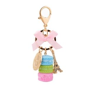 **CASSANDRA* Blue Macaron Pendant Car Keychain